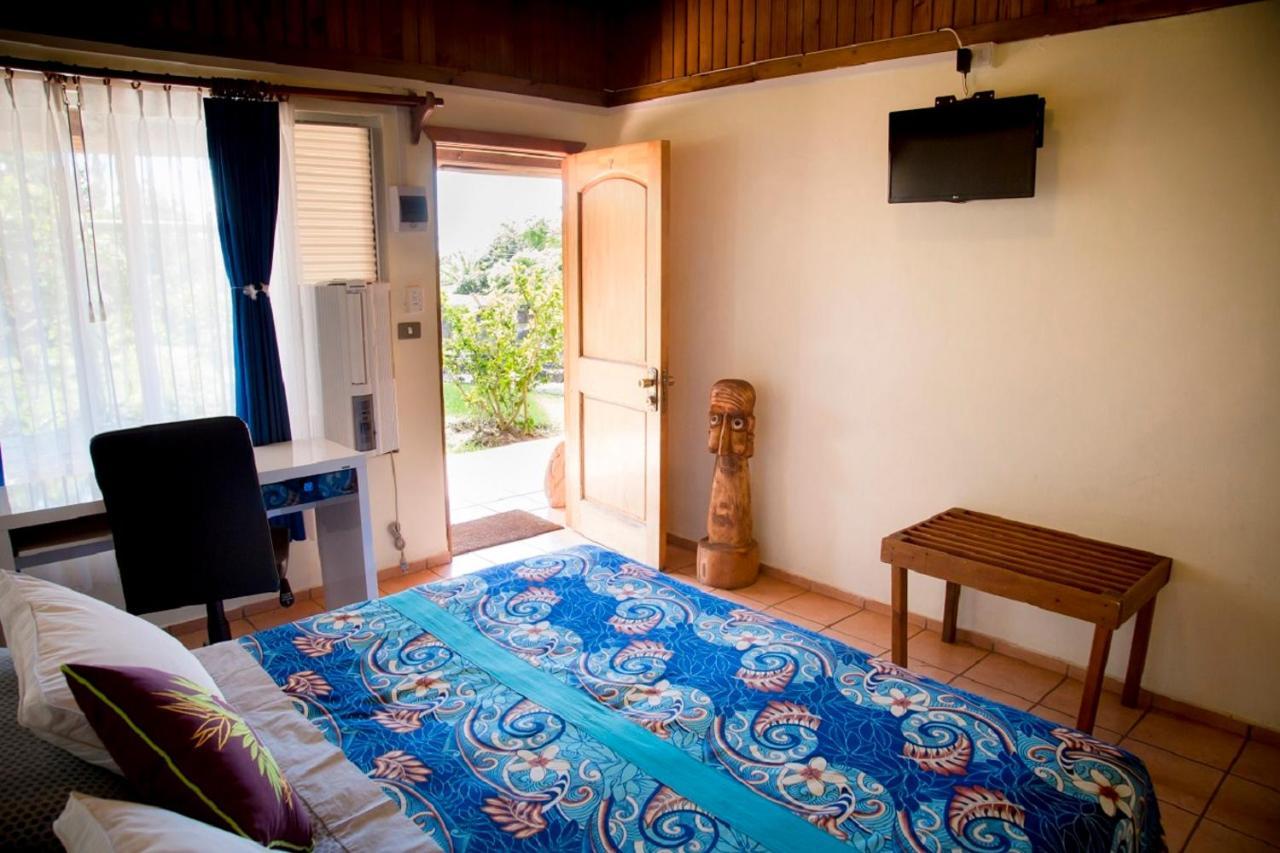 Hotel Taura'A Hanga Roa Exterior photo