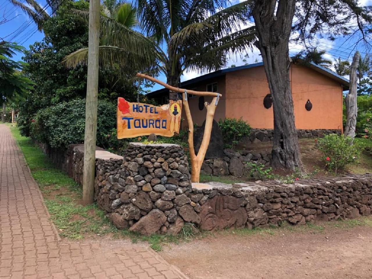 Hotel Taura'A Hanga Roa Exterior photo